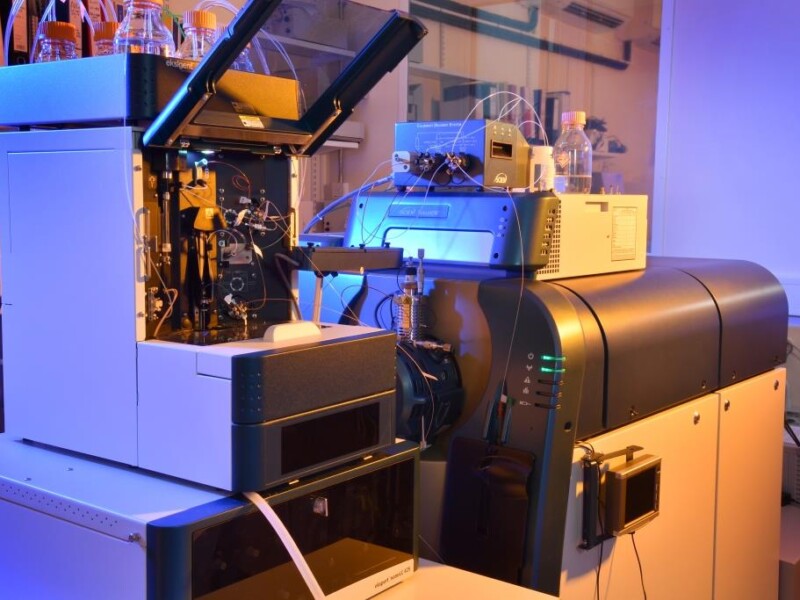 mass-spec-machine